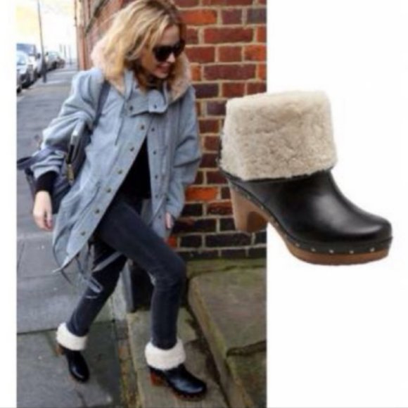 UGG Shoes - Ugg Black Leather Lynnea Shearling Clog Booties